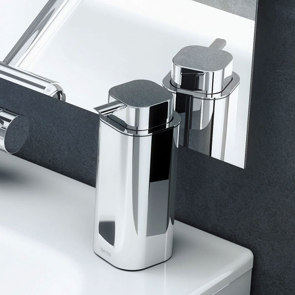 Dispenser sapone da appoggio in acciaio cromato della collezione 'Line' by Cosmic - cm 6