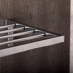 Porta asciugamani sospeso a mensola in ottone cromato della collezione 'Bath Life' by Cosmic cm 60x9