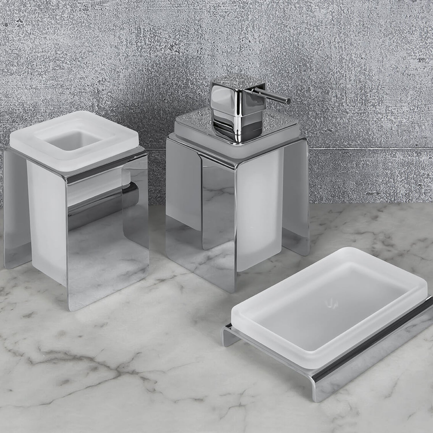 Porta bicchiere da appoggio cromato collezione Forever di Colombo Design