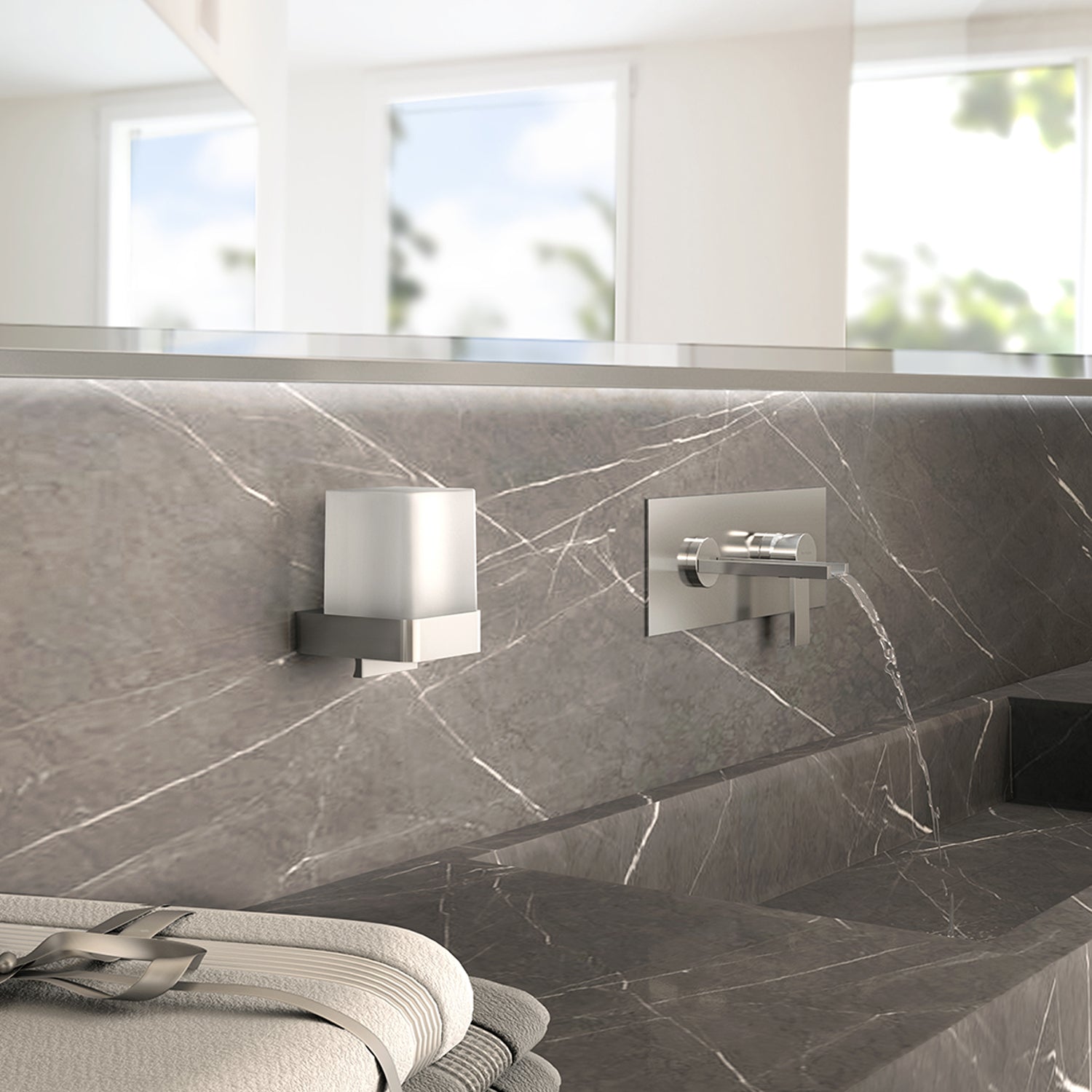 Distributore di sapone quadrato di Gedy modello Giava da 150 ml in vetro e Cromall - Cromato