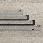 Porta salvietta 82.6cm in ottone nero collezione Trenta di Colombo Design