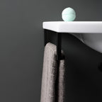 Portasciugamani laterale in acciaio verniciato nero opaco per lavabo Globo Mode ME070