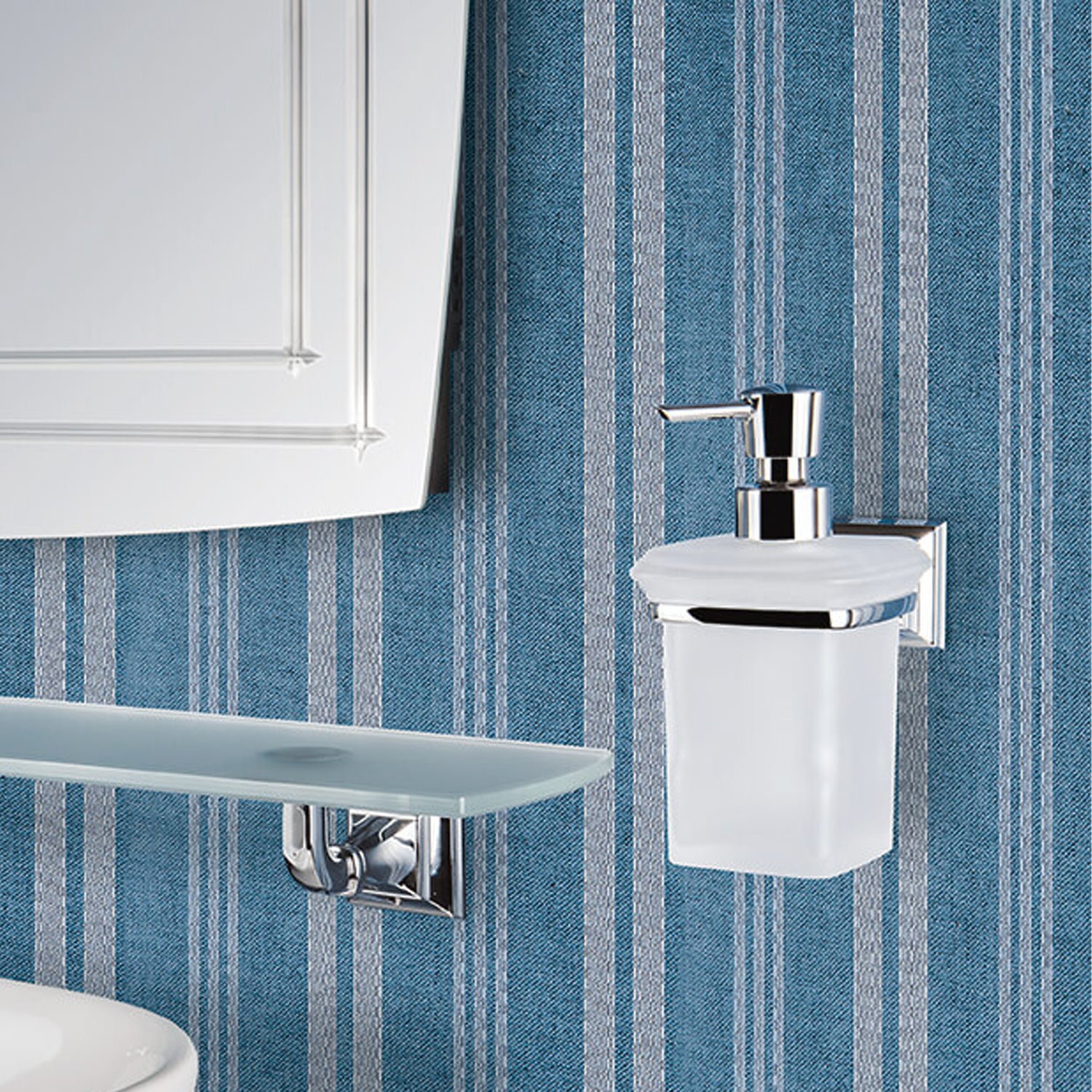 Spandisapone in ottone cromato e vetro acidato collezione Portofino di Colombo Design