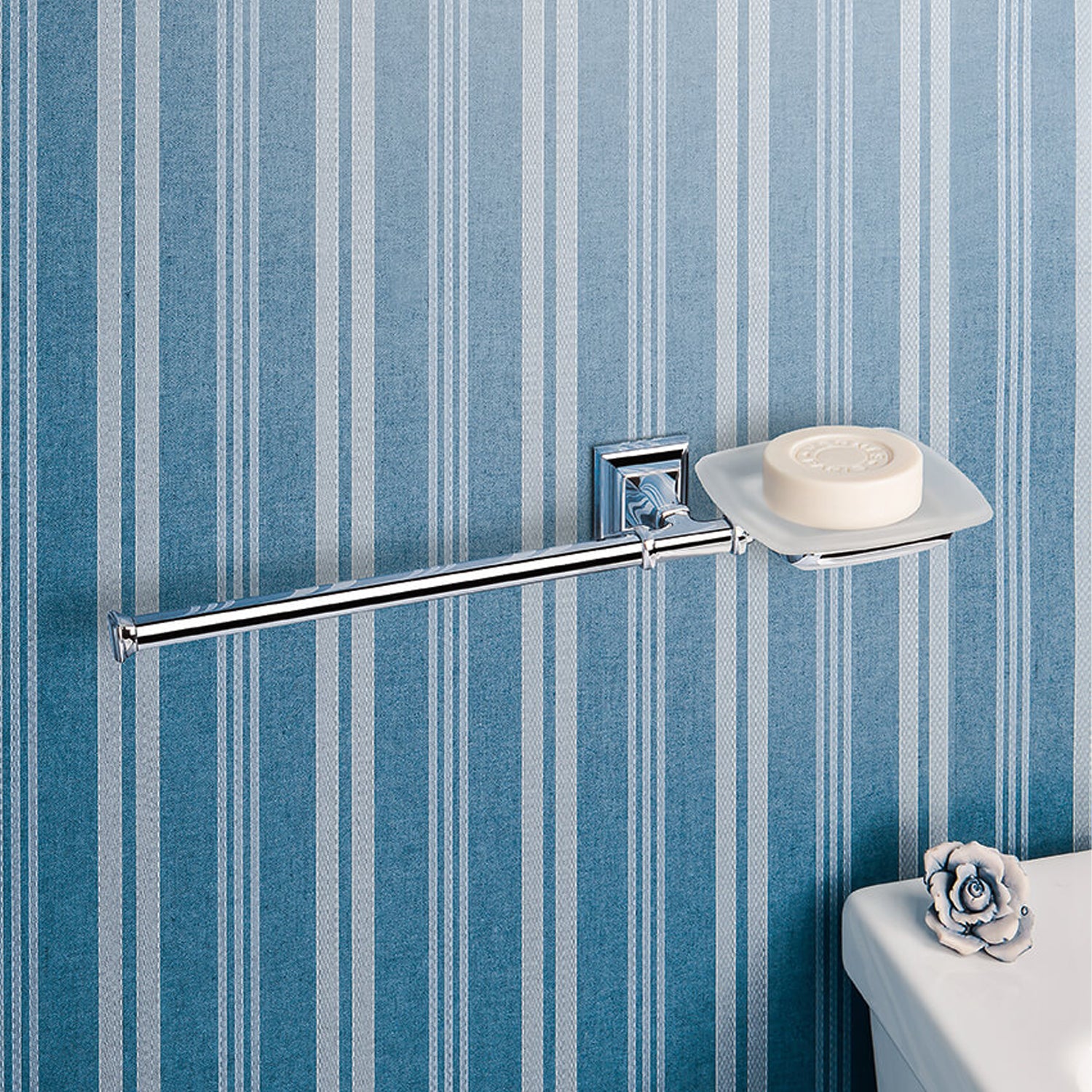 Porta sapone con porta salvietta bidet destro in ottone e vetro Portofino di Colombo Design