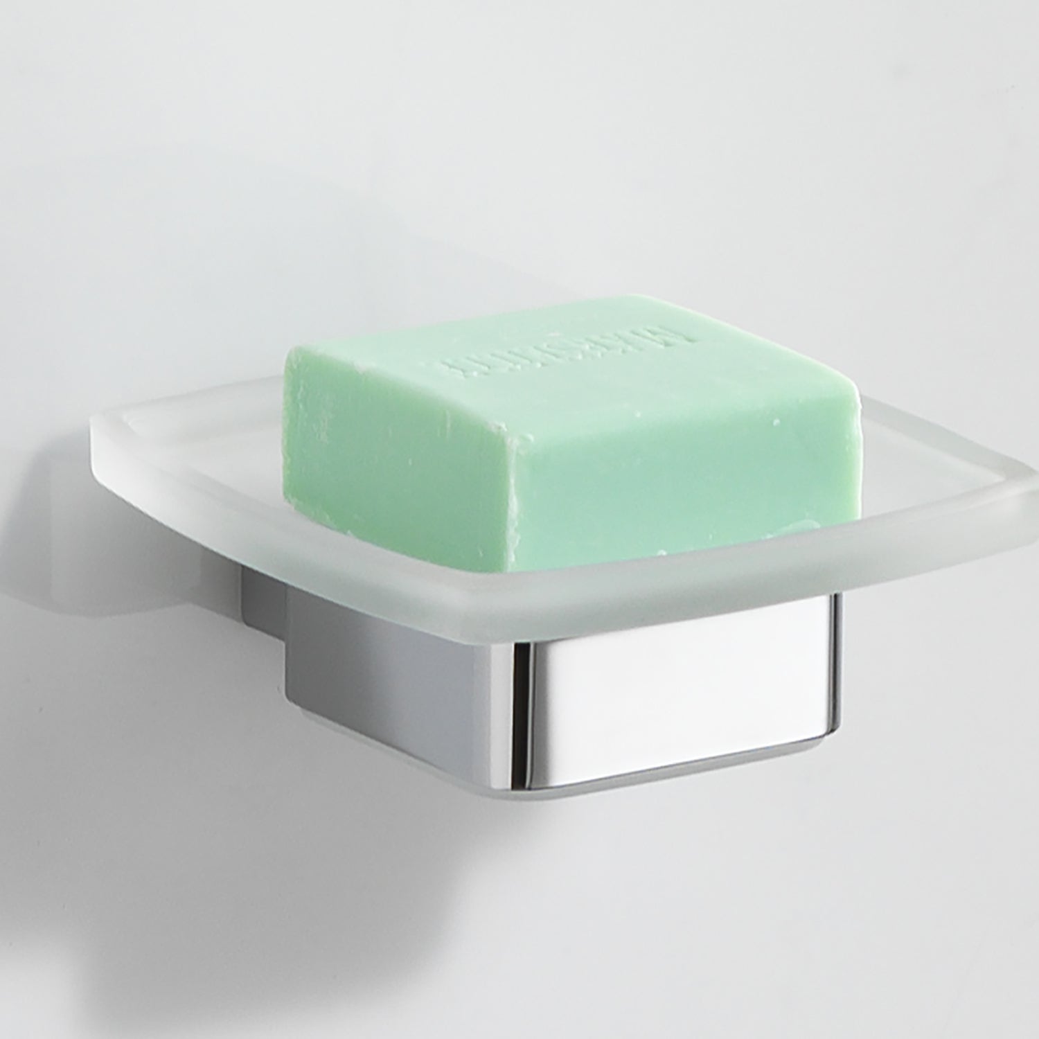 Portasapone a parete Gedy serie Lounge con contenitore in Vetro Satinato - Cromato