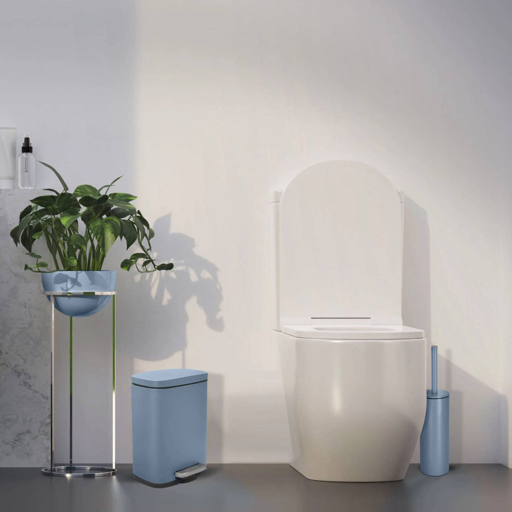 Pattumiera a pedale modello Akira in acciaio capienza 5 Litri colore blu matto