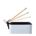 Pattumiera a pedale modello Erik in acciaio e bambÃ¹ capacitÃ  5 litri colore bianco opaco