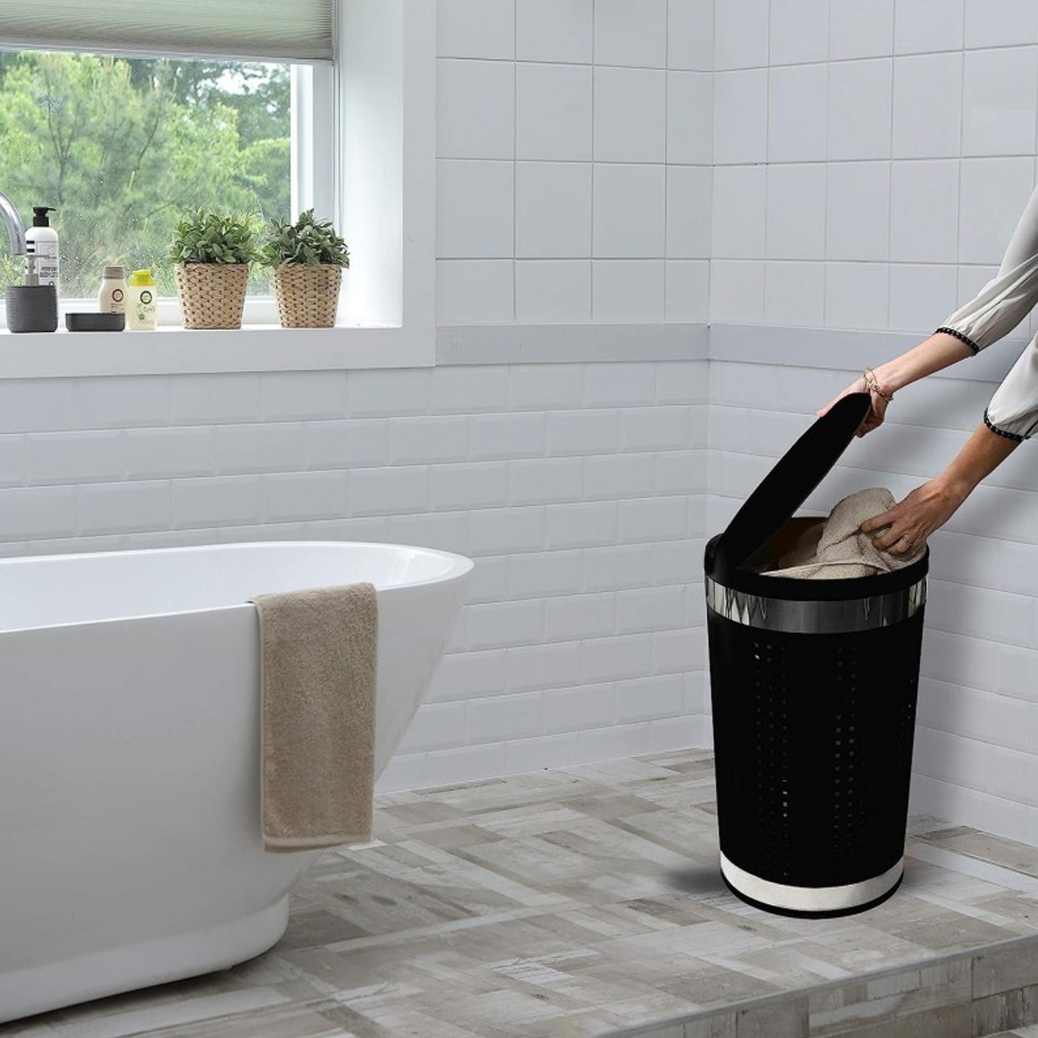 Cesto portabiancheria da 46L con fodera in Acciaio Inox - Nero