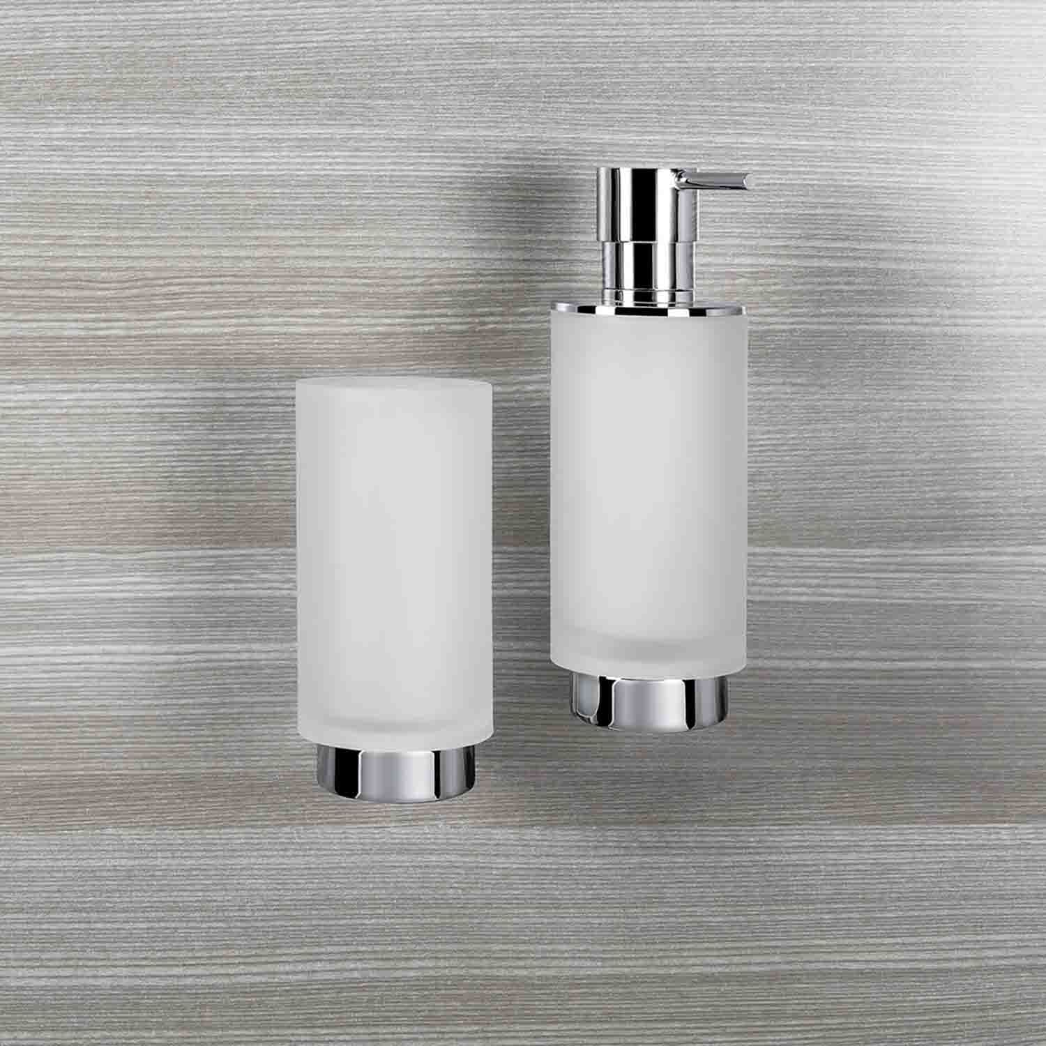 Porta bicchiere in ottone collezione Nordic di Colombo Design