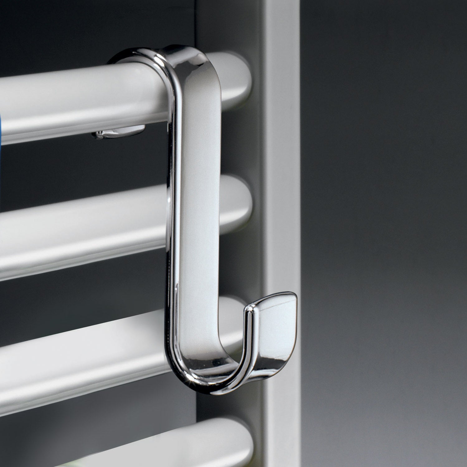 Appendiabiti per termoarredo modello Merlino - Cromato