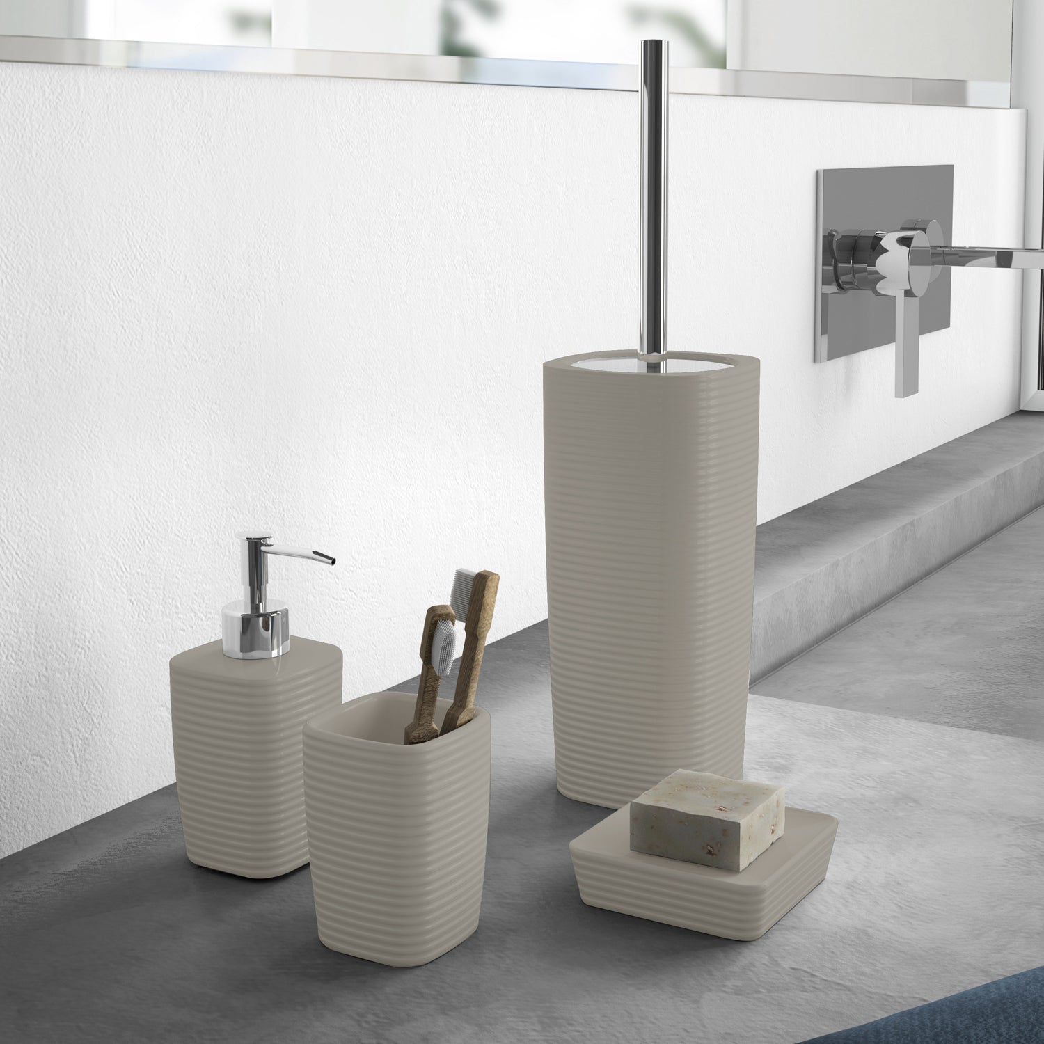 Dosasapone in ceramica con erogatore cromato Gedy serie Kelly - Tortora Chiaro