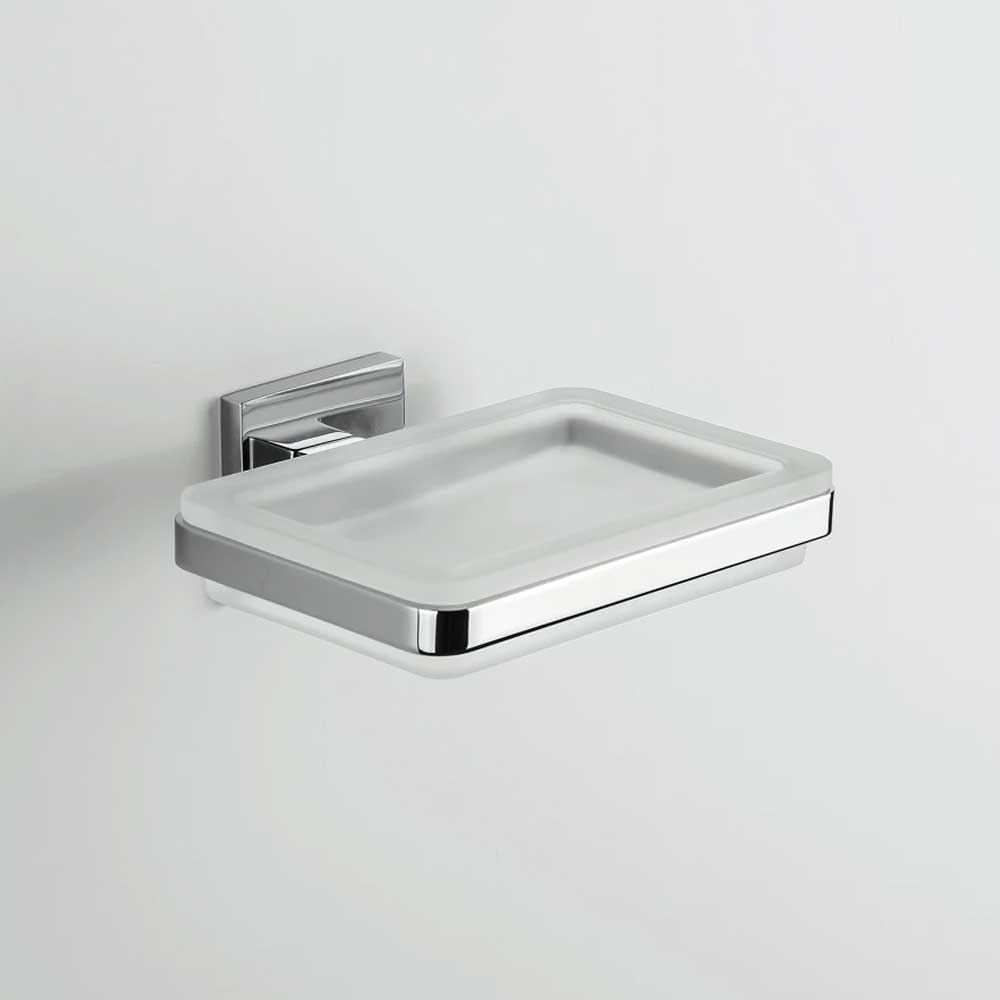 Porta sapone di forma squadrata in ottone cromato con piattino in vetro satinato Colombo Design collezione BasicQ Con fissaggio a tassello