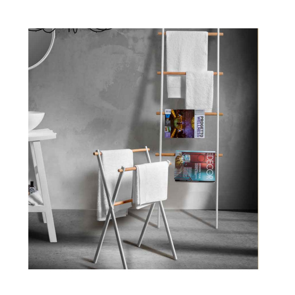Scala porta asciugamani/riviste modello 'Mit Stair' in metallo e legno by Cipi cm 49x3x170h - Bianco