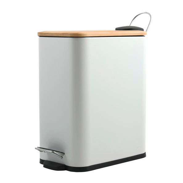 Pattumiera a pedale modello Erik in acciaio e bambÃ¹ capacitÃ  5 litri colore bianco opaco