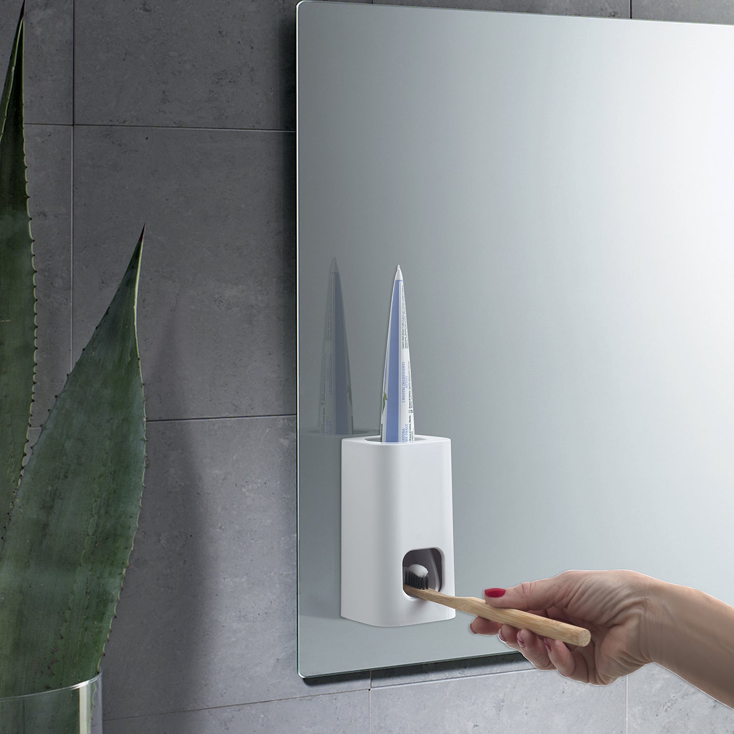 Dispenser per dentifricio a parete Gedy serie Seventy - Bianco